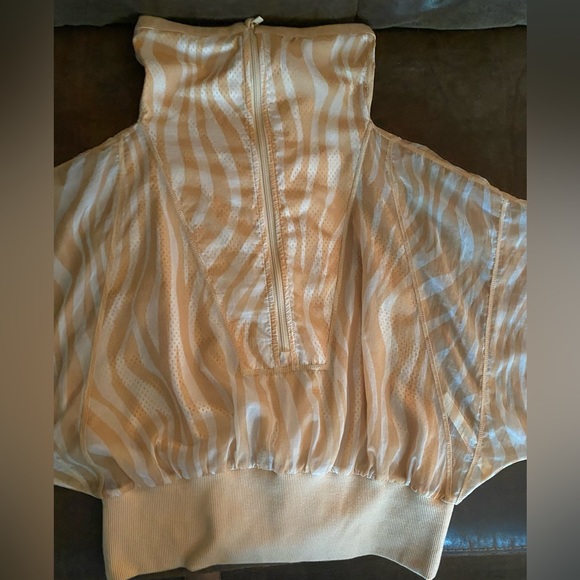 NWOT Free People Movement Tan Zebra Print Cowl neck bottom and sleeve trim - Picture 12 of 14